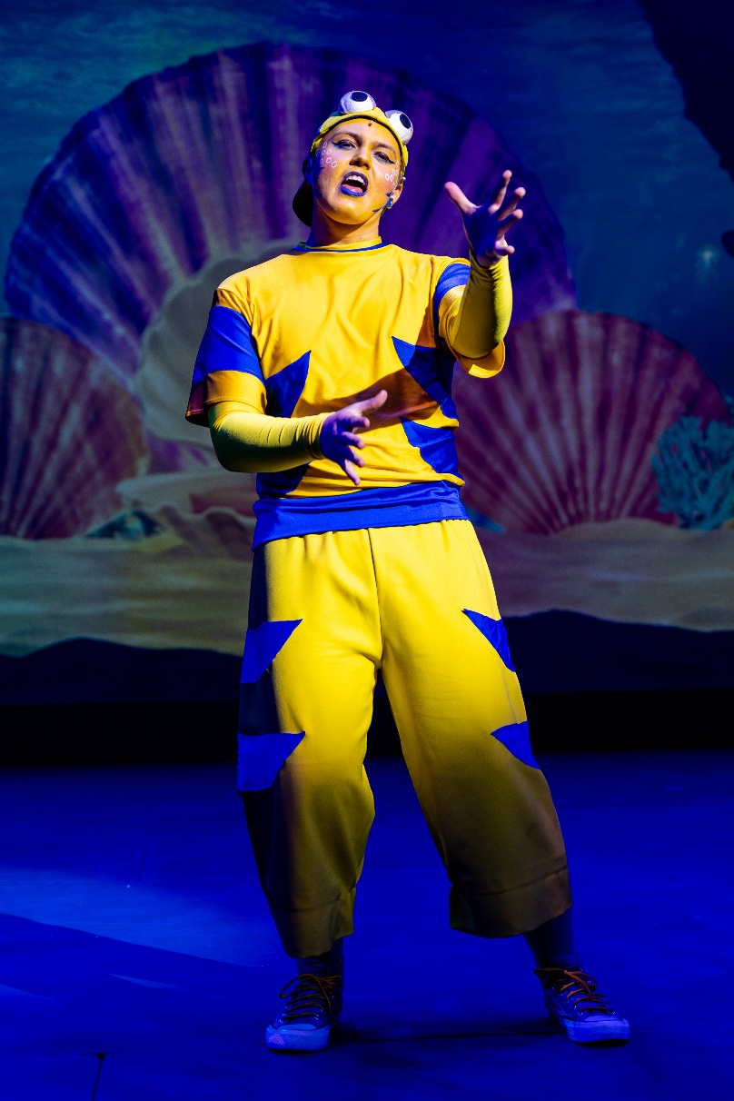 flounder the fish theatre costume